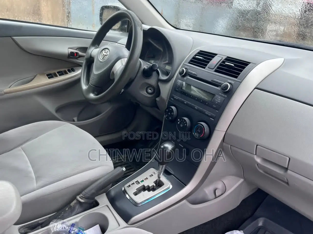Toyota Corolla 2010 Silver