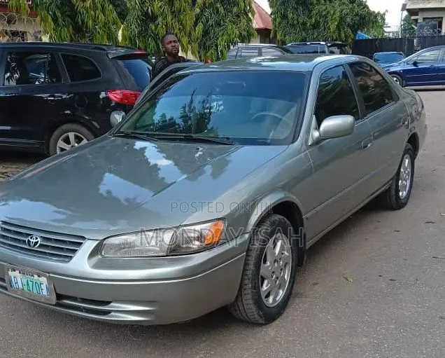 Toyota Camry 2001 Beige