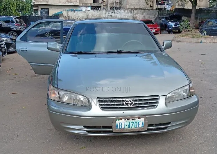 Toyota Camry 2001 Beige