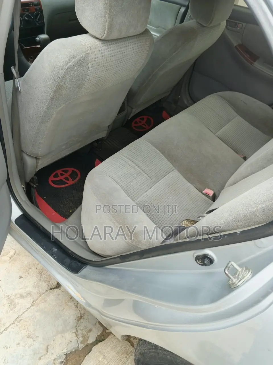 Toyota Corolla LE 2005 Silver