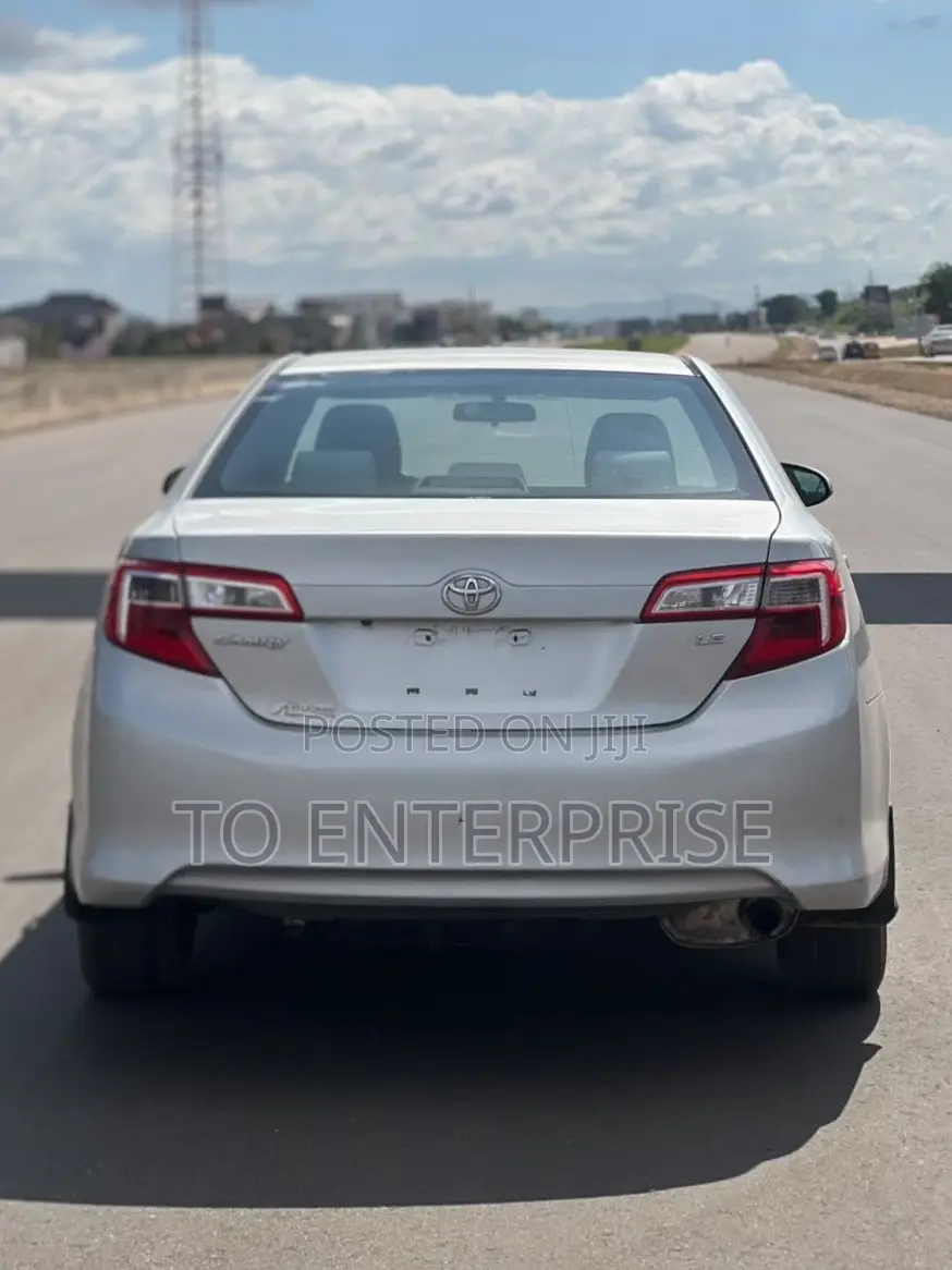 Toyota Camry 2013 Silver