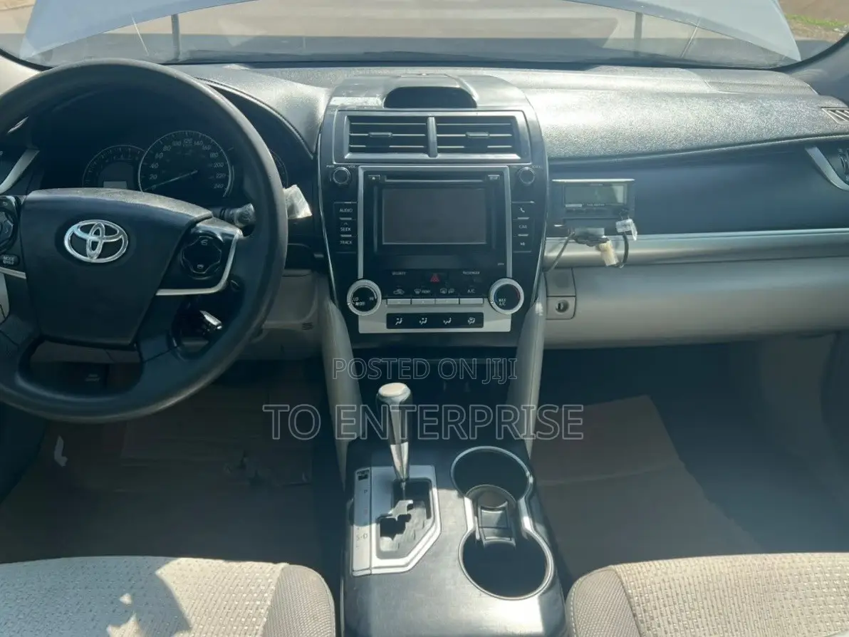 Toyota Camry 2013 Silver