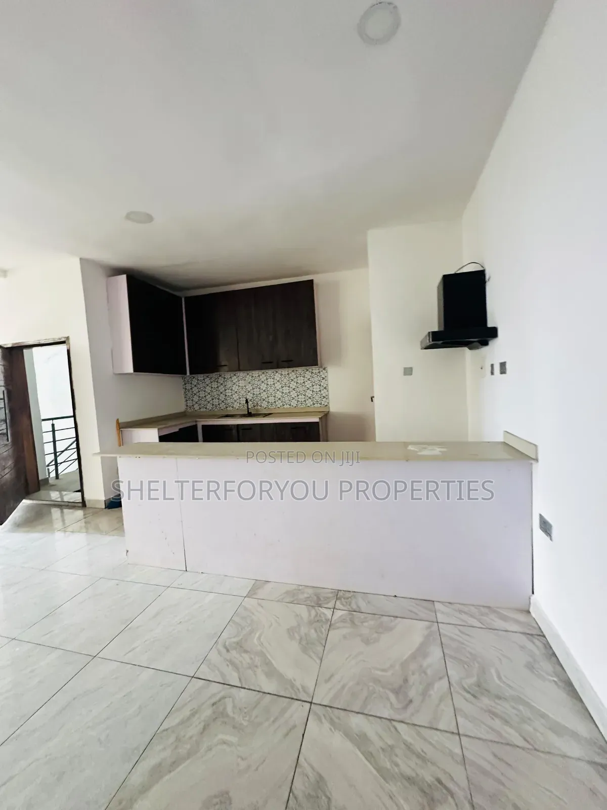 3bdrm Apartment in Lekki Expressway for rent