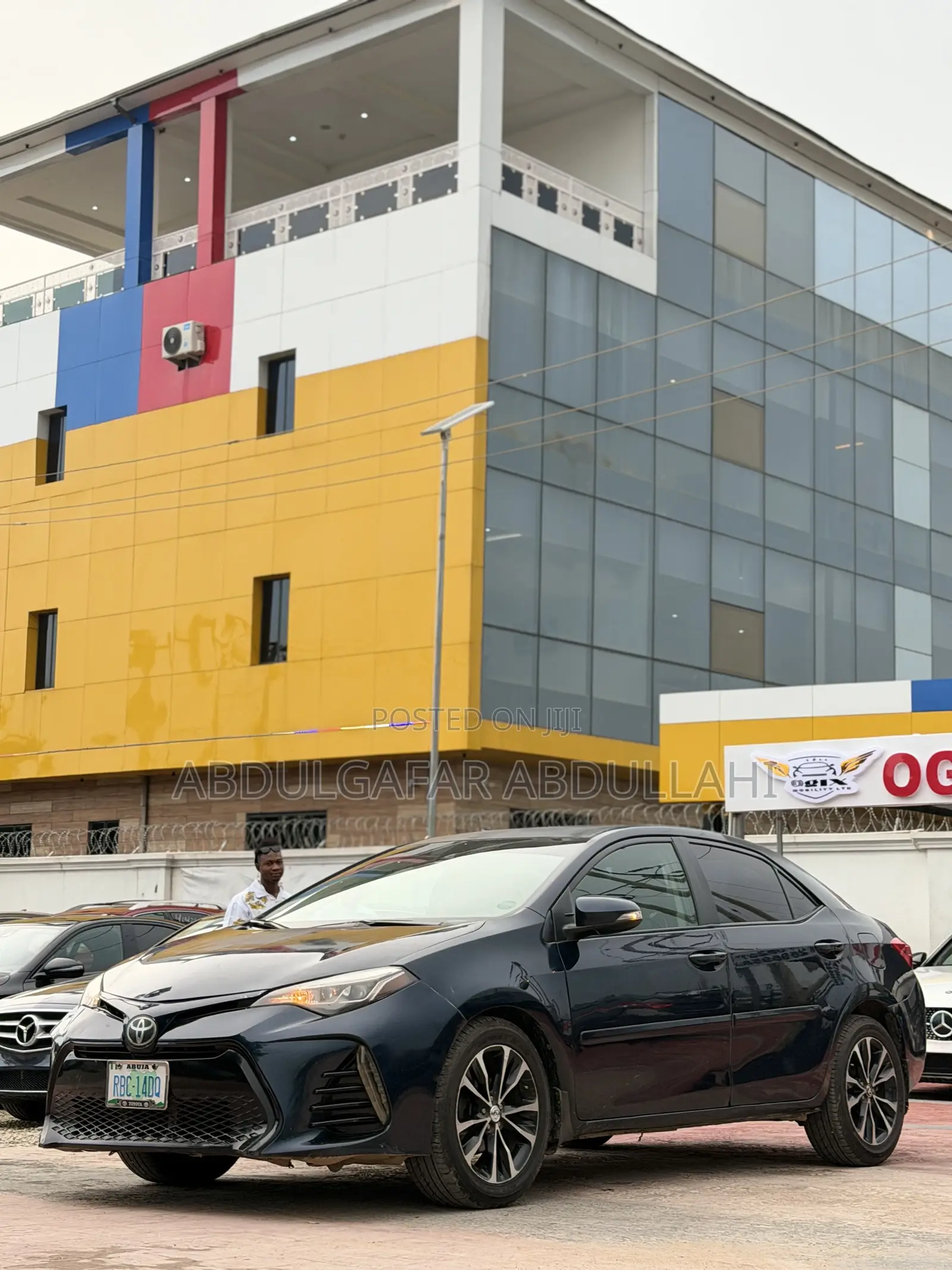 Toyota Corolla XSE 4dr Sedan (1.8L 4cyl CVT) 2017 Blue