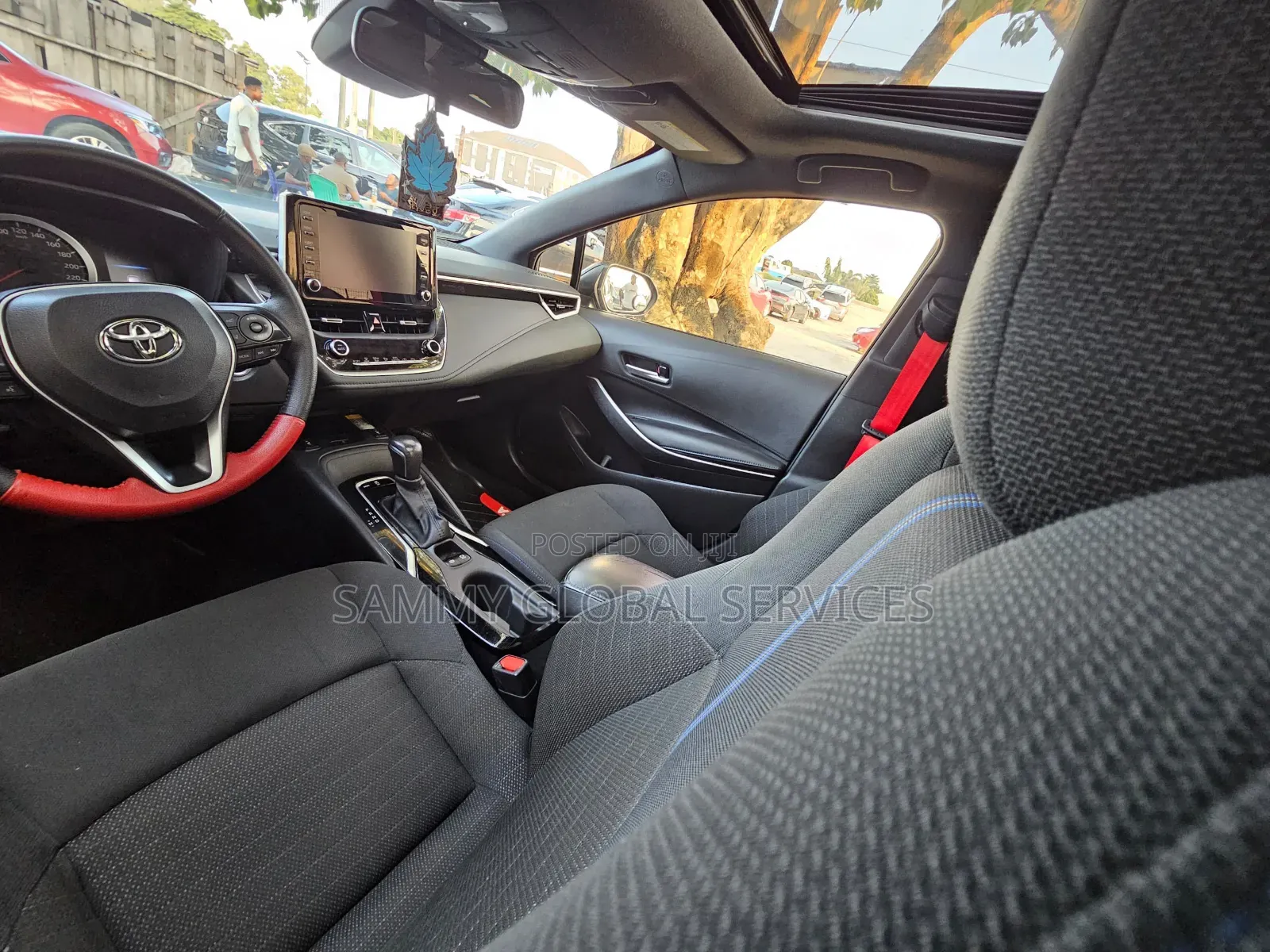 Toyota Corolla SE (1.8L 4cyl 6M) 2019 Black