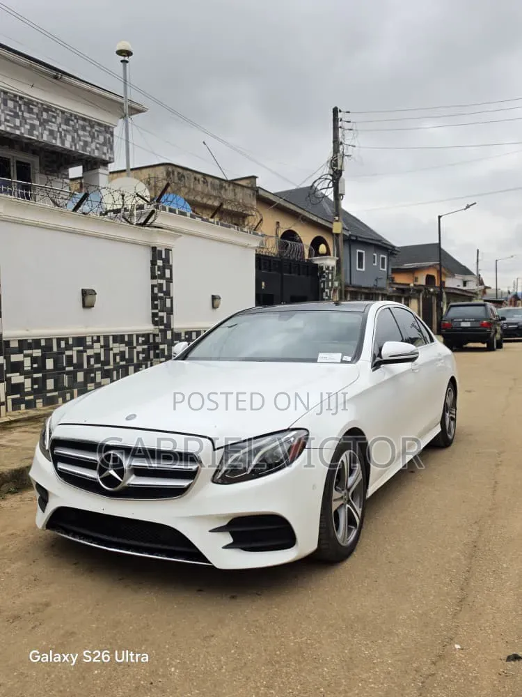 Mercedes-Benz E300 4Matic AWD Sedan (2.0L 4cyl 9A) 2017 White