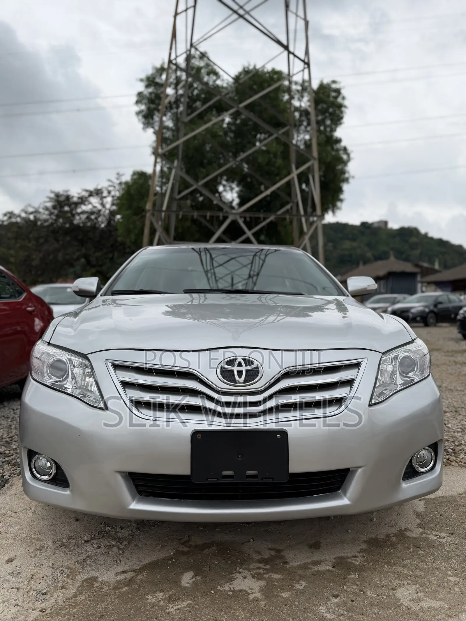 Toyota Camry LE 4dr Sedan (2.5L 4cyl 6AM) 2010 Silver