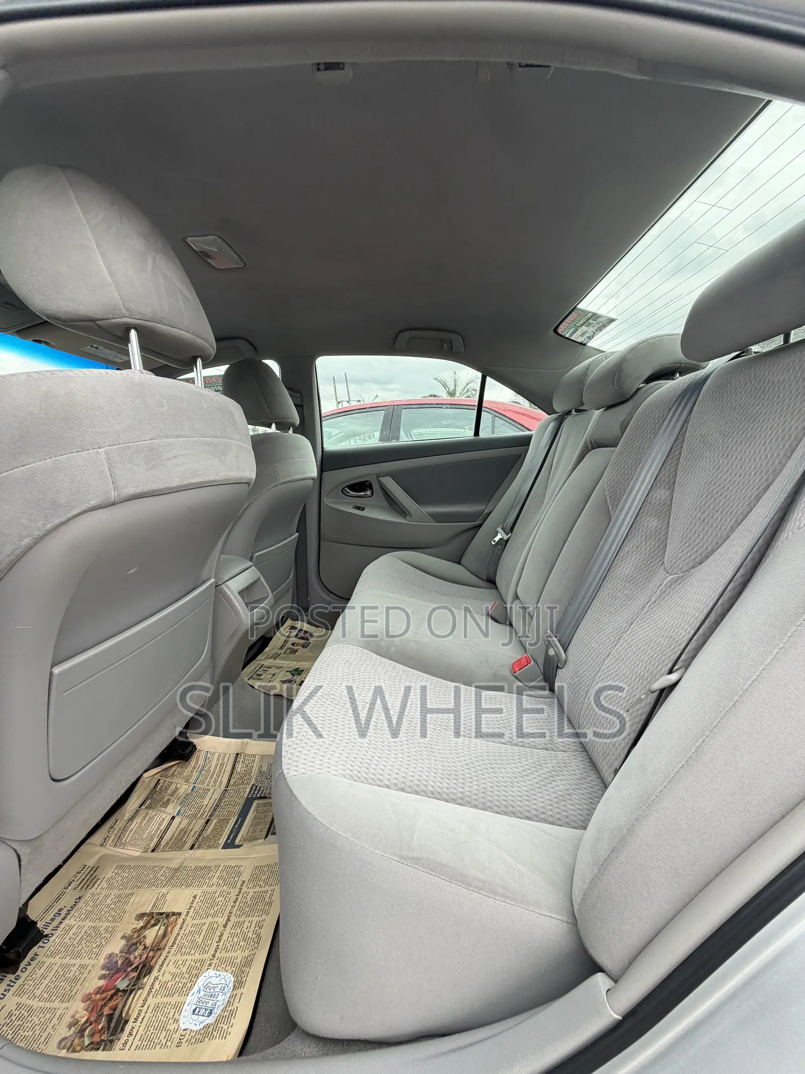Toyota Camry LE 4dr Sedan (2.5L 4cyl 6AM) 2010 Silver