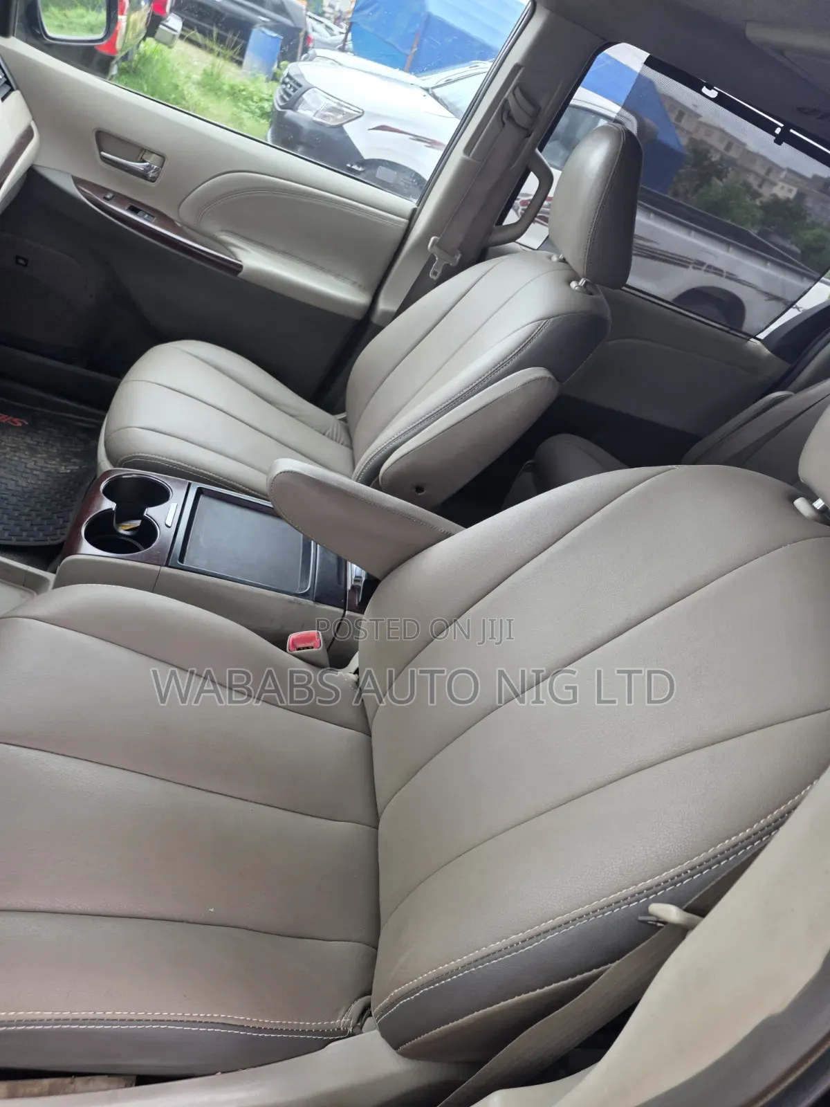 Mercedes-Benz E350 2011 Silver