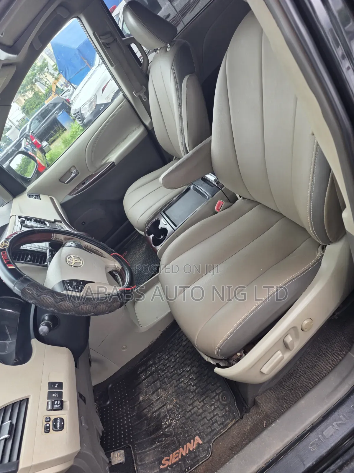 Mercedes-Benz E350 2011 Silver