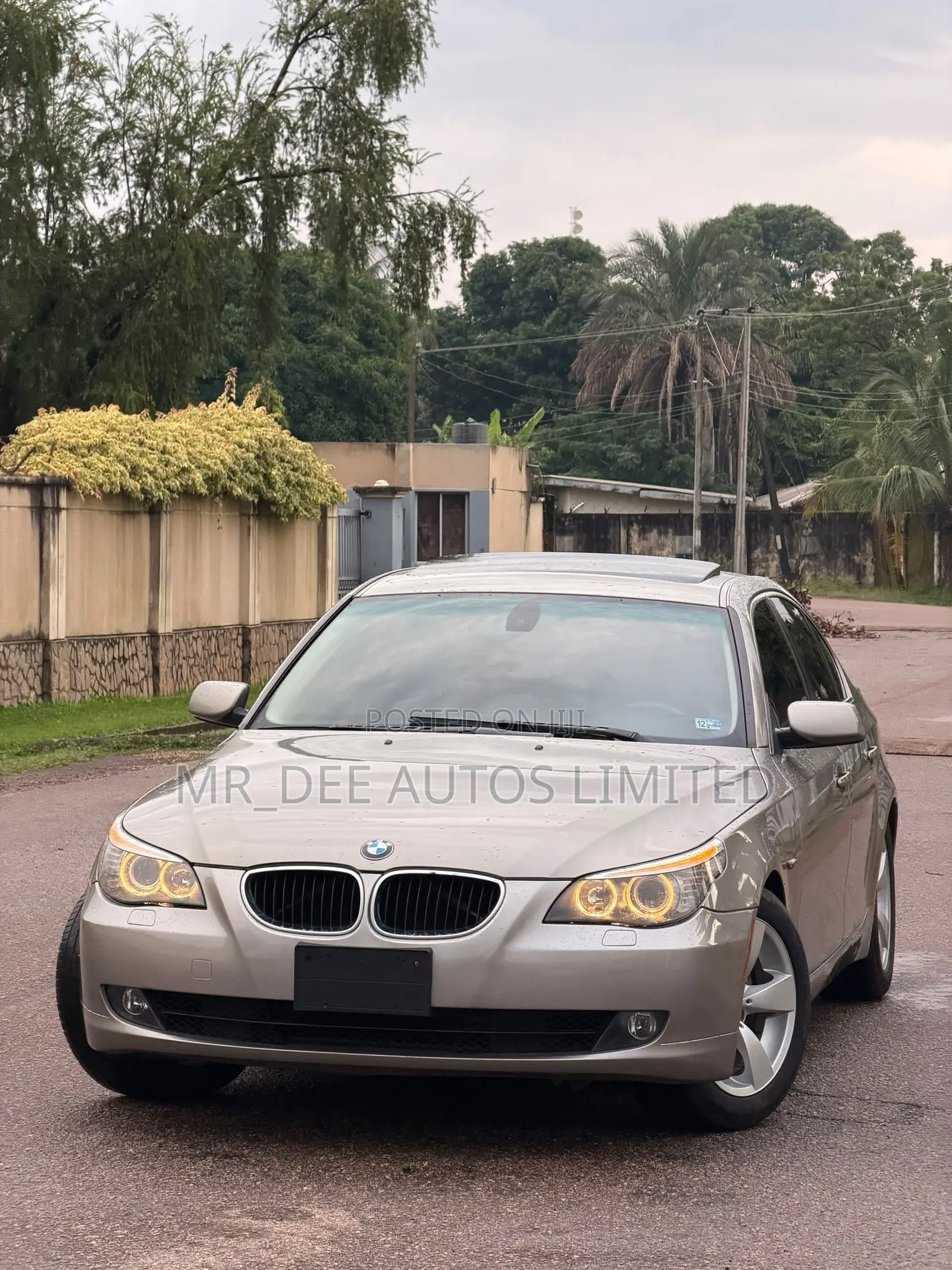 BMW 528i 2008 Gold