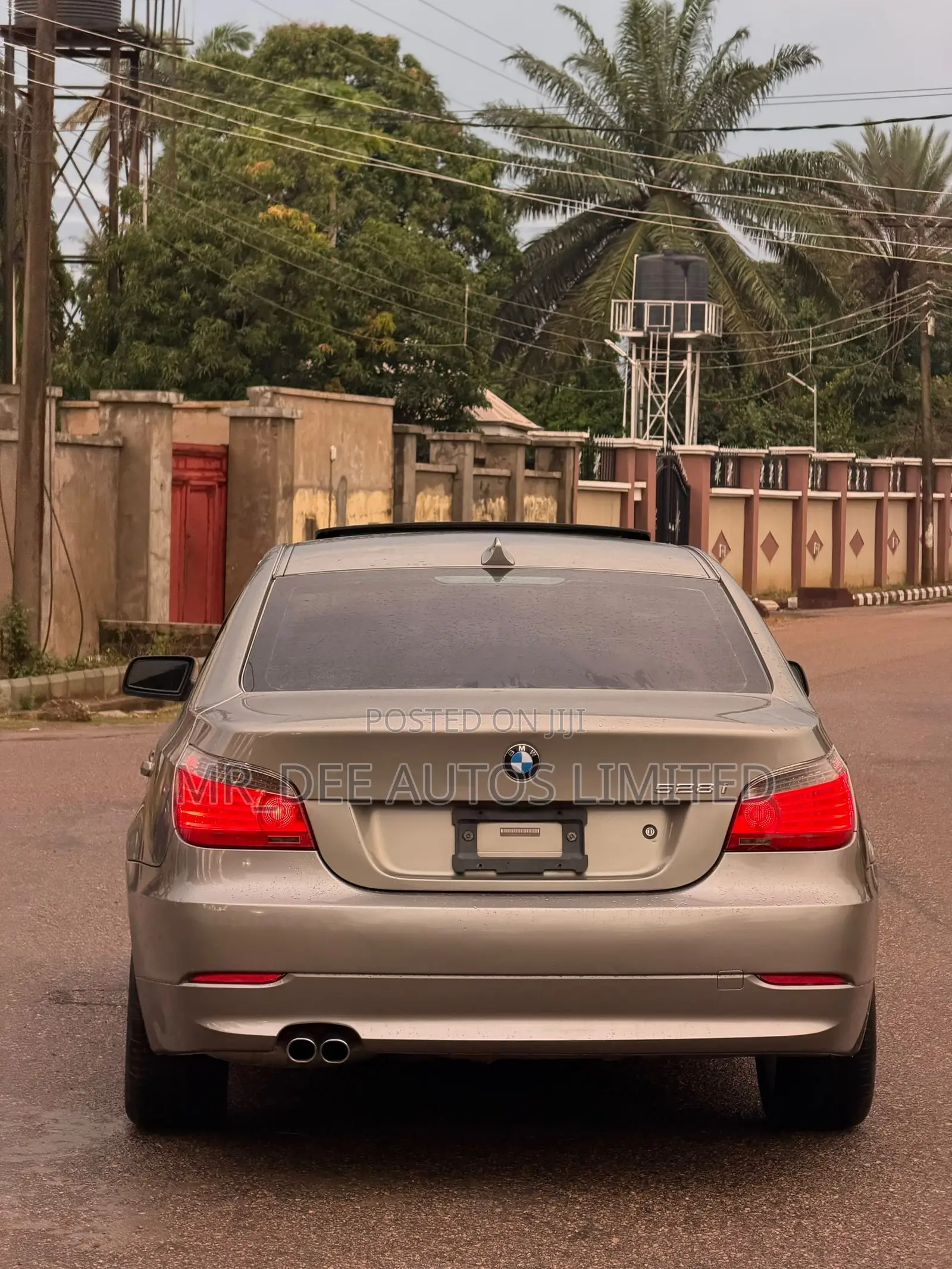 BMW 528i 2008 Gold