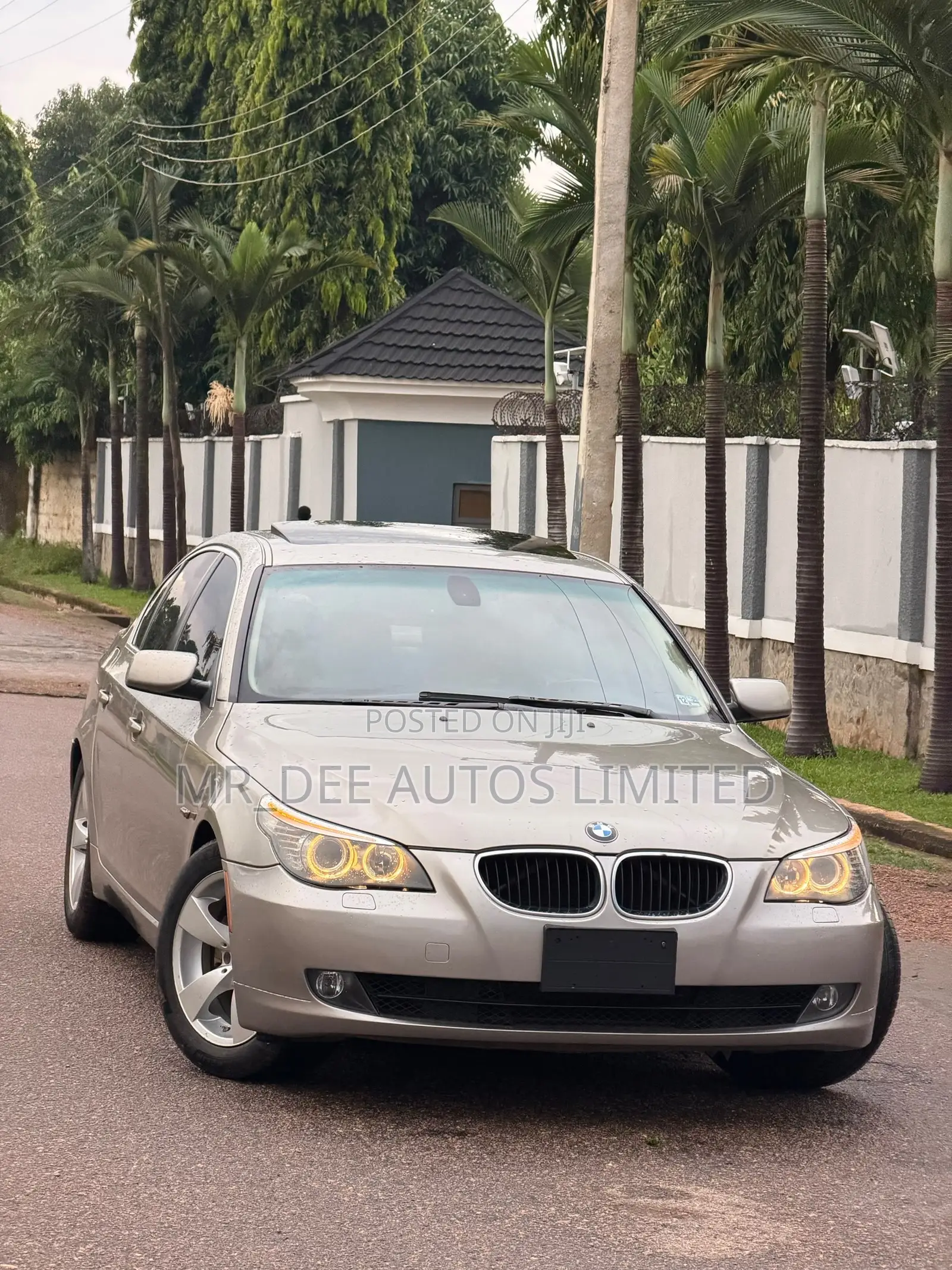 BMW 528i 2008 Gold