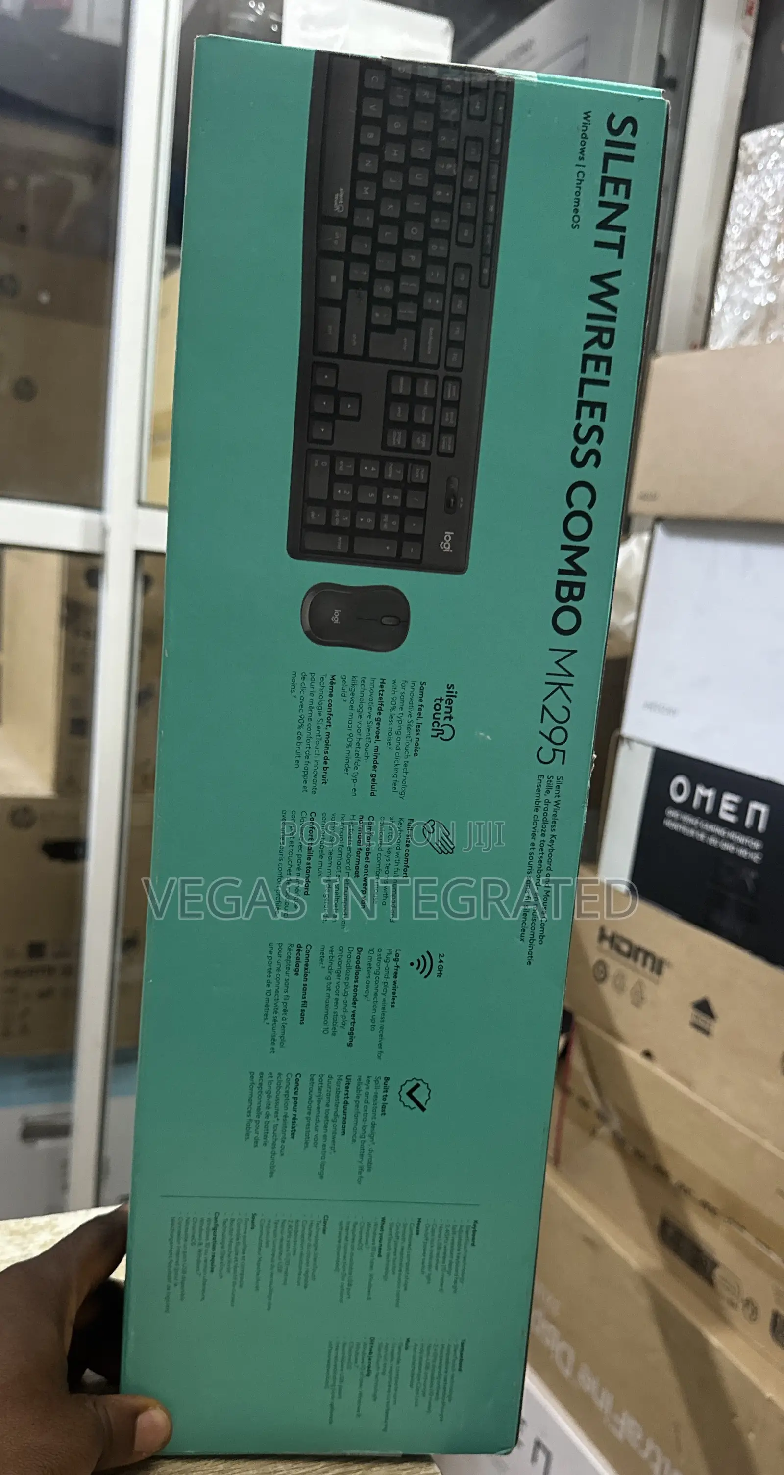 Logitech MK295 Silent Wireless Keyboard and Mouse Combo