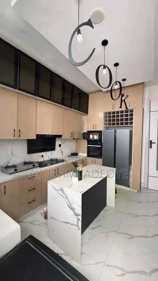 5bdrm Duplex in Palm Resident, Osapa london for sale