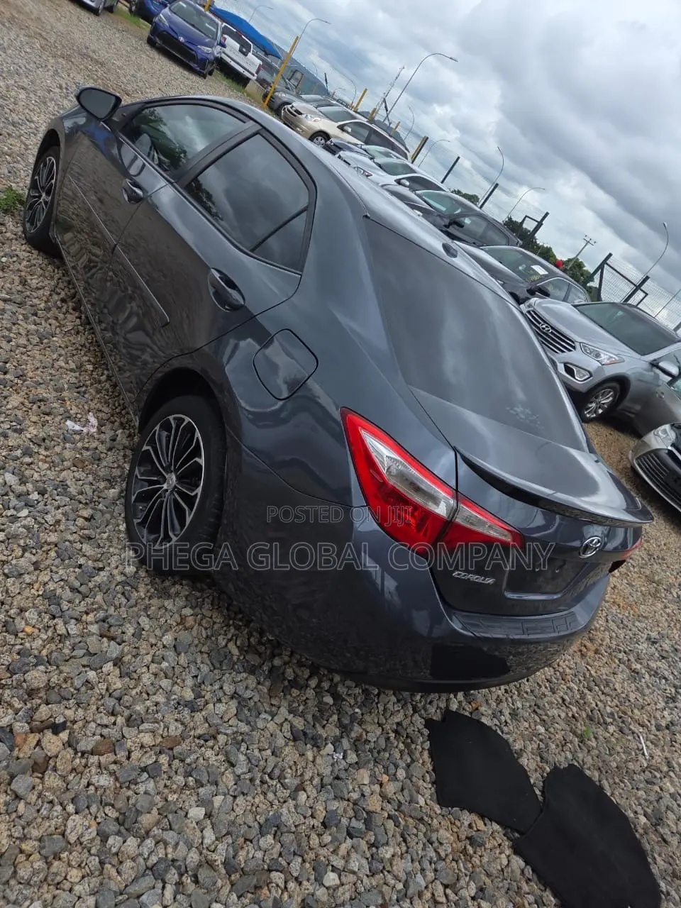 Toyota Corolla S Premium 4dr Sedan (1.8L 4cyl CVT) 2015 Gray