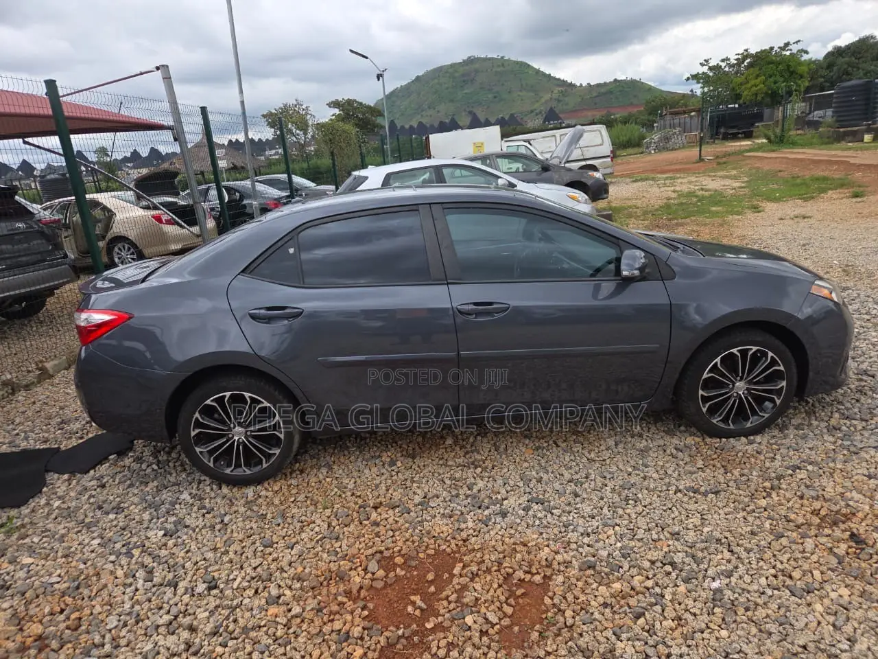 Toyota Corolla S Premium 4dr Sedan (1.8L 4cyl CVT) 2015 Gray