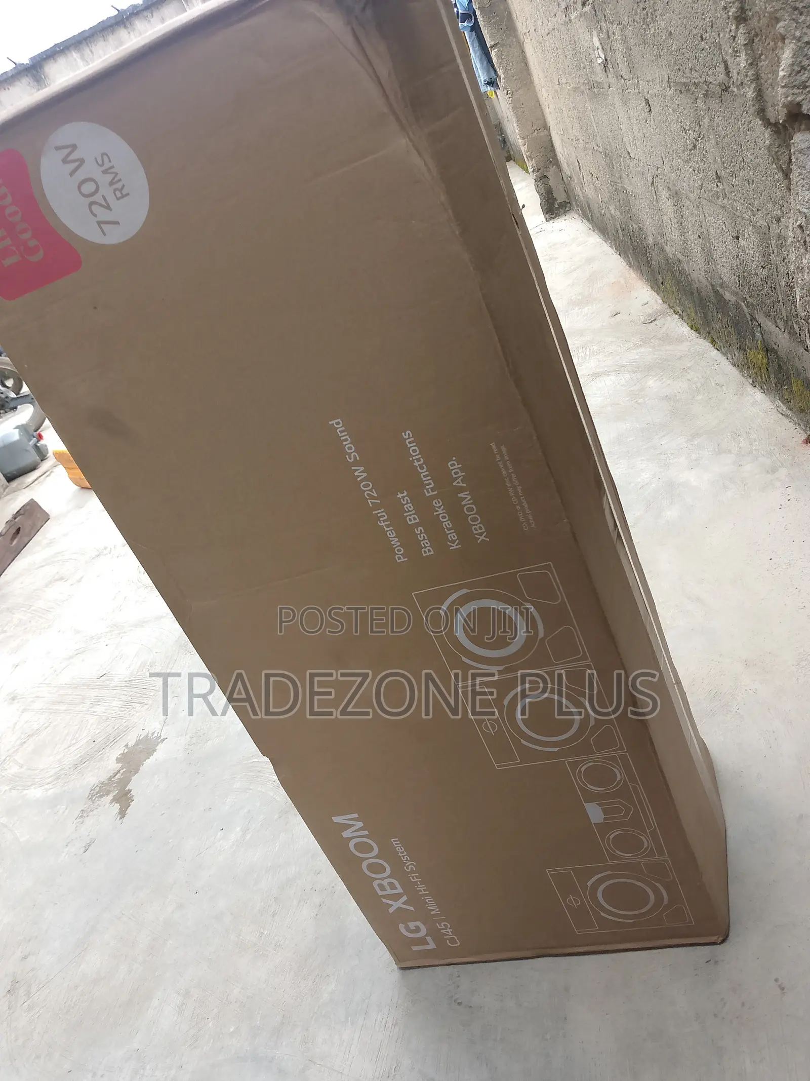 LG 720W Music System With XBOOM Sound