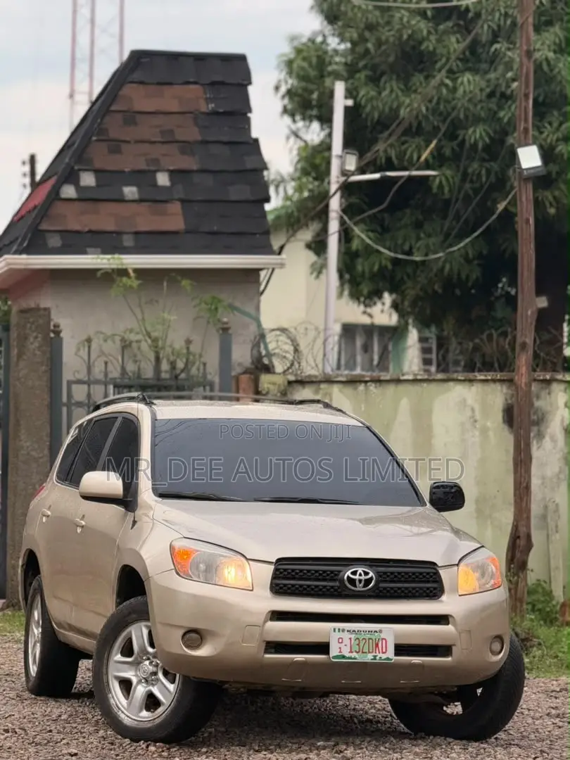 Toyota RAV4 2008 Gold