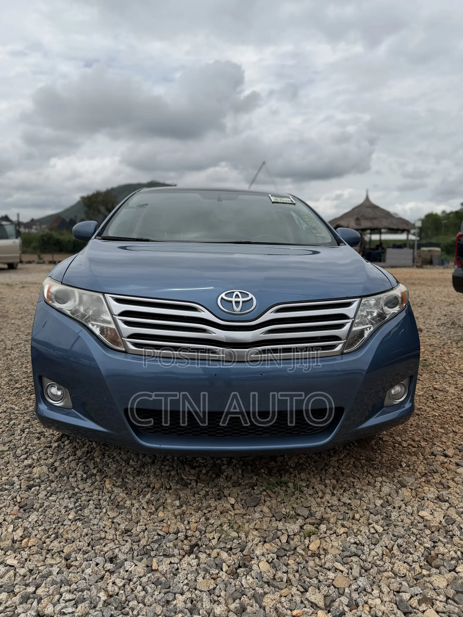 Toyota Venza LE 2010 Blue