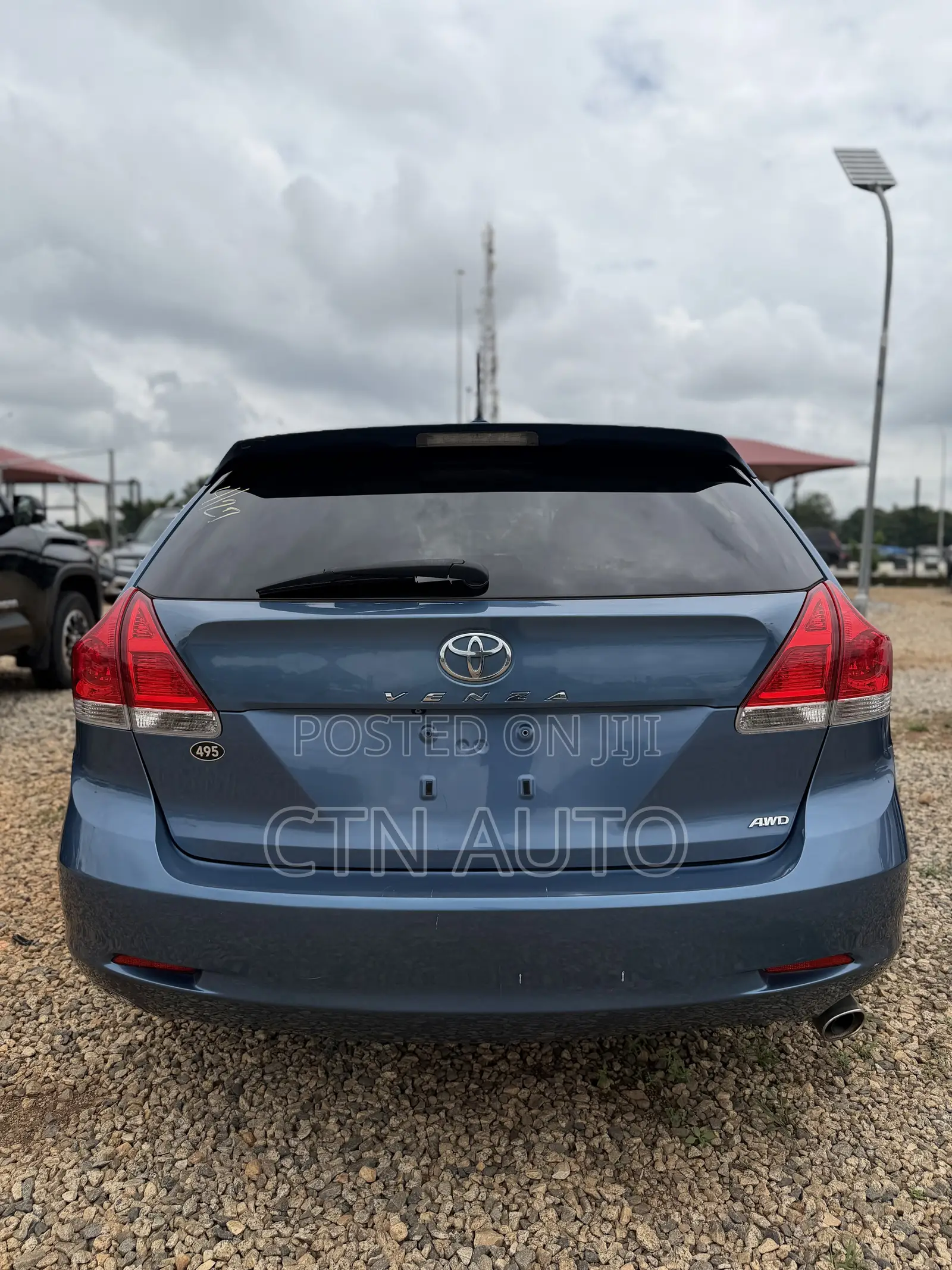 Toyota Venza LE 2010 Blue