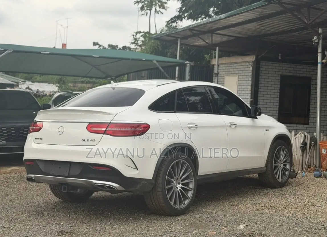 Mercedes-Benz GLE-Class AMG GLE 43 4MATIC 2017 White