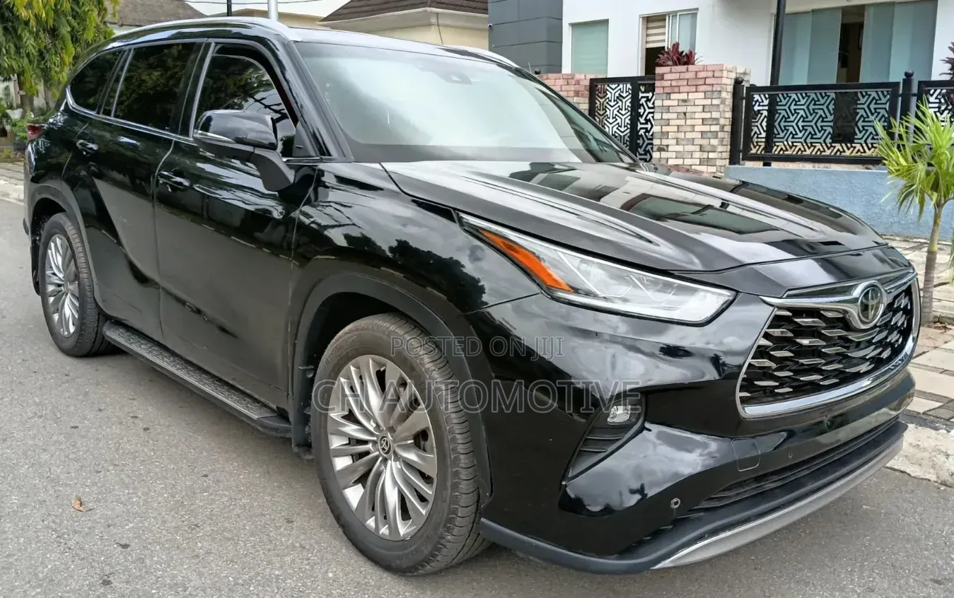 Toyota Highlander Platinum 2022 Black