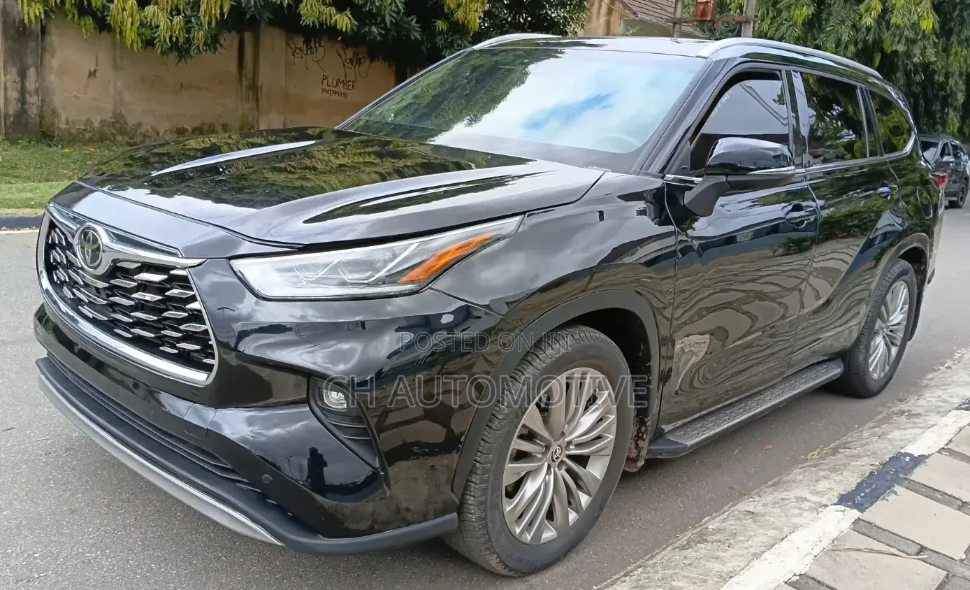 Toyota Highlander Platinum 2022 Black