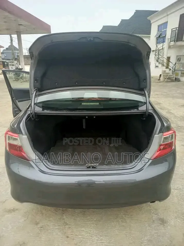 Toyota Camry 2013 Gray