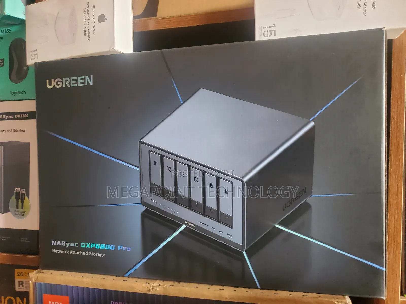 UGREEN NASync DXP6800 Pro 6-Bay Professional NAS