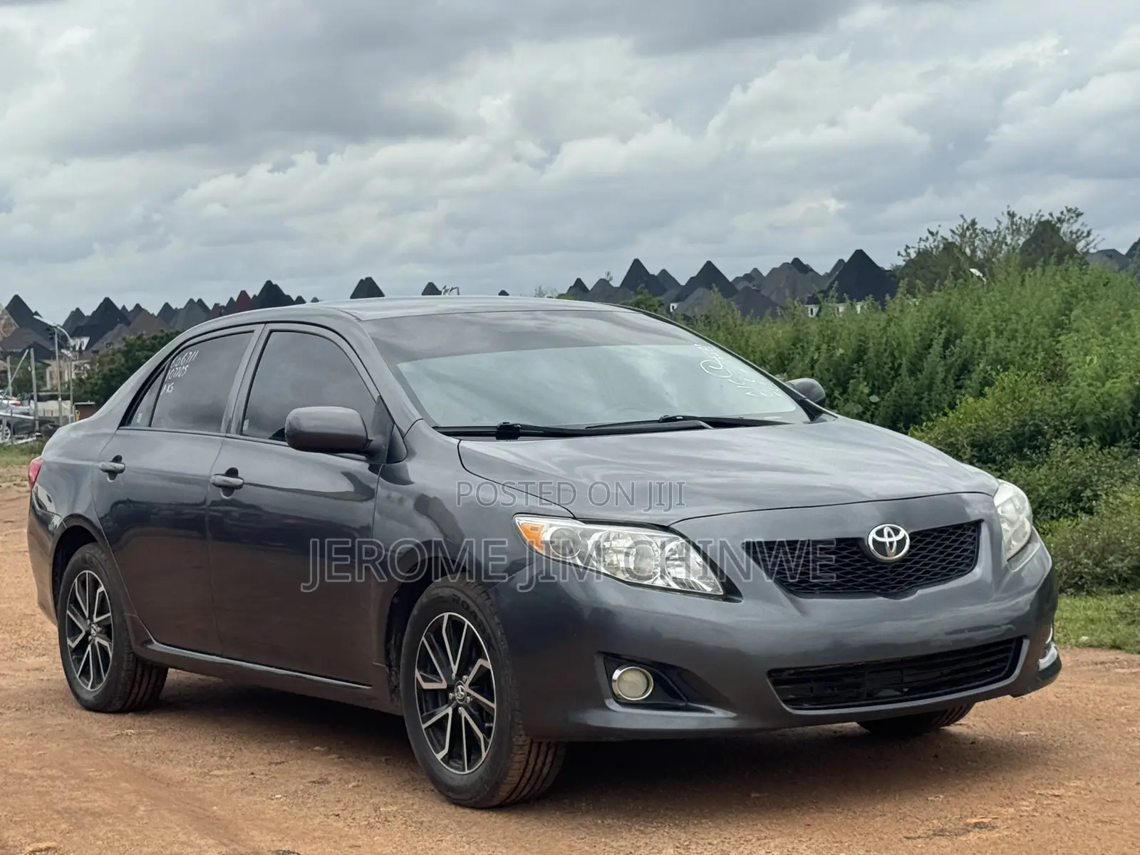 Toyota Corolla 2010 Gray