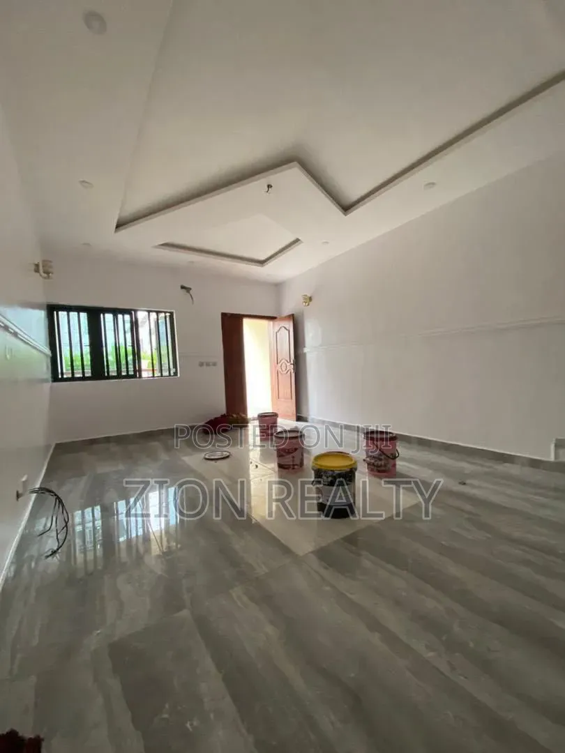 2bdrm Apartment in Chisco, Ikate for rent