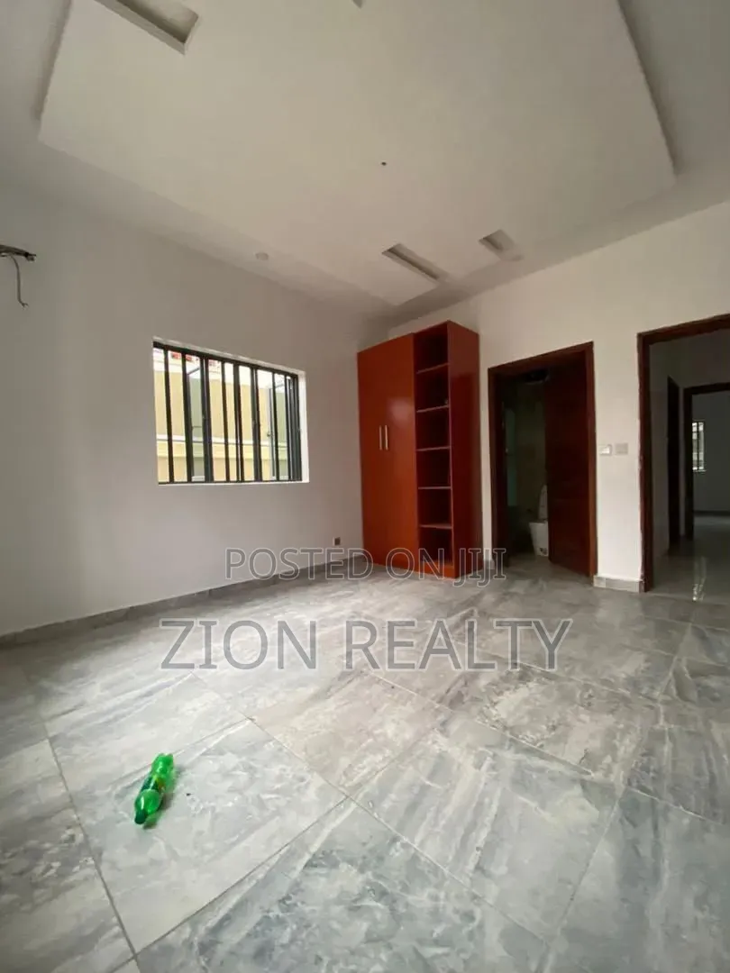 2bdrm Apartment in Chisco, Ikate for rent