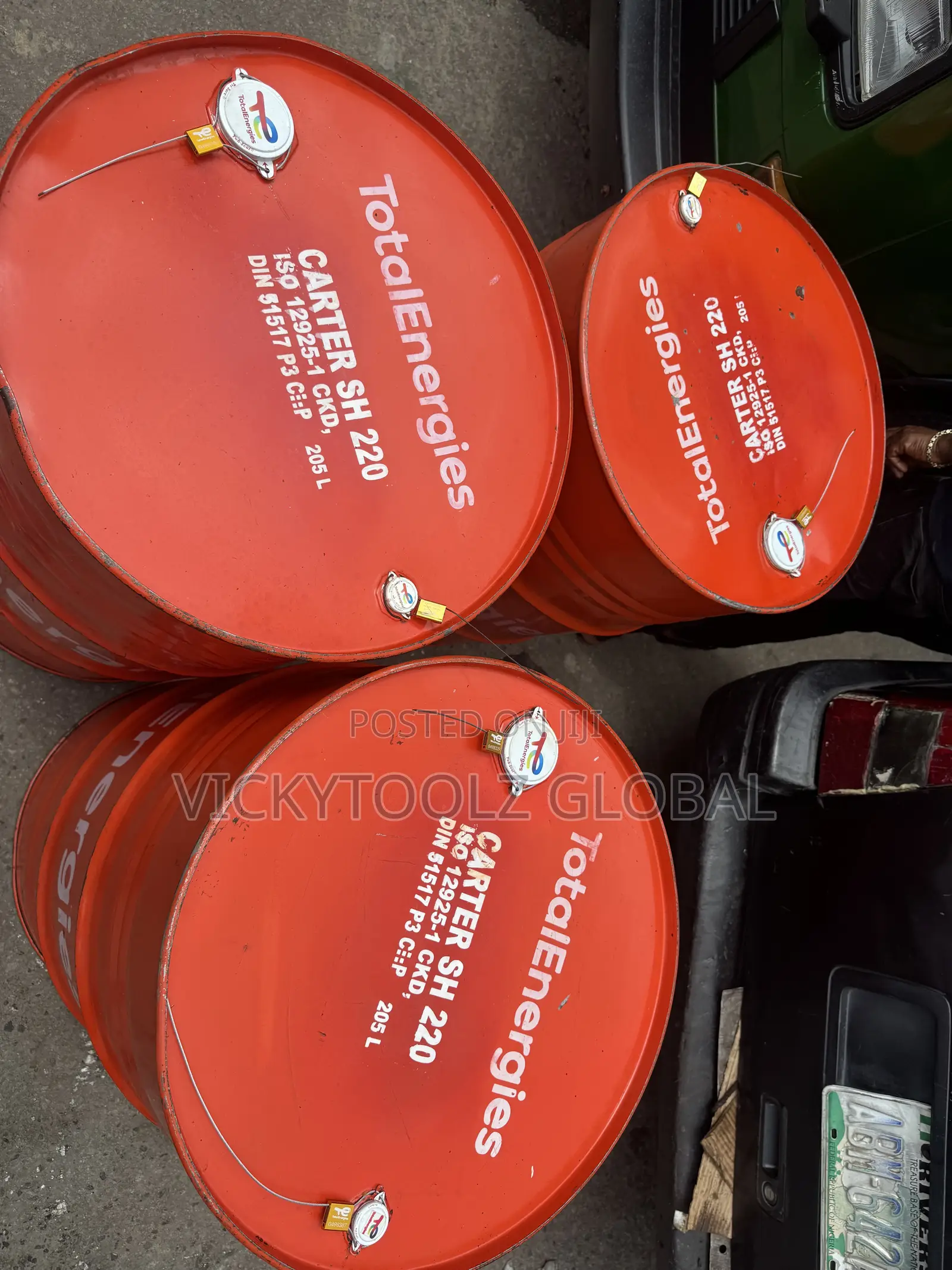 Drum of Totalenergies SH 220 Synthetic Gear Oil