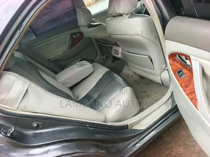 Toyota Camry 2009 Gray