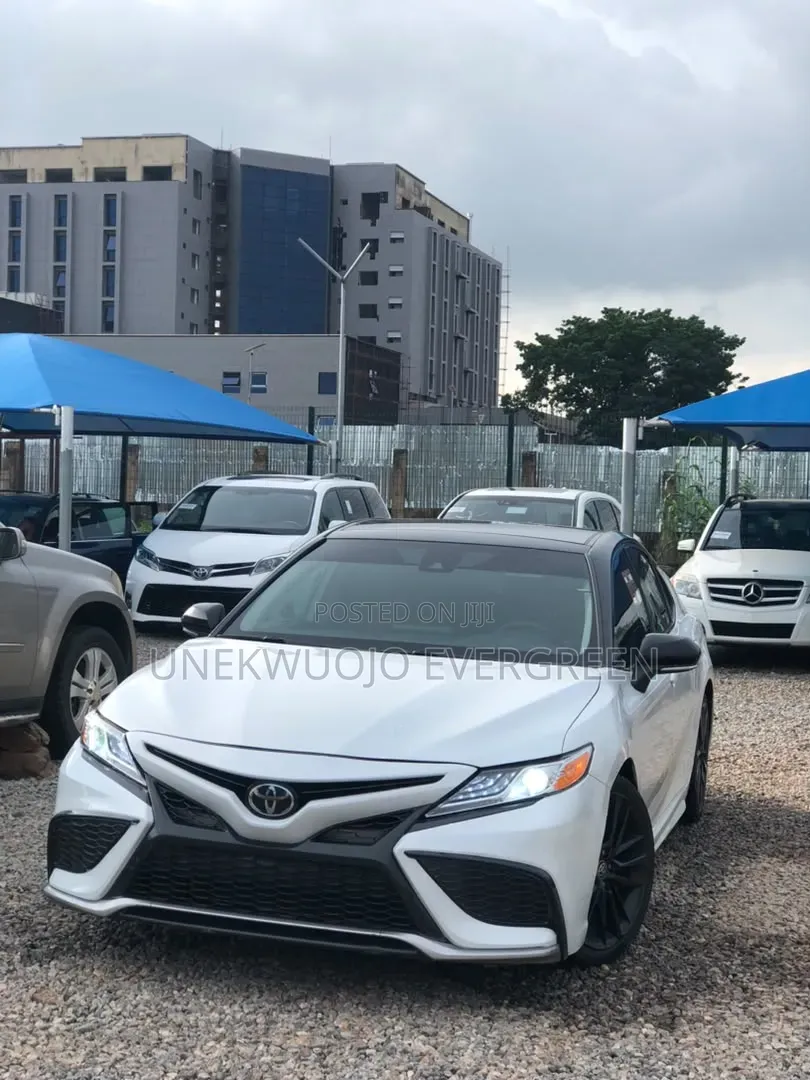 Toyota Camry XSE 2022 White