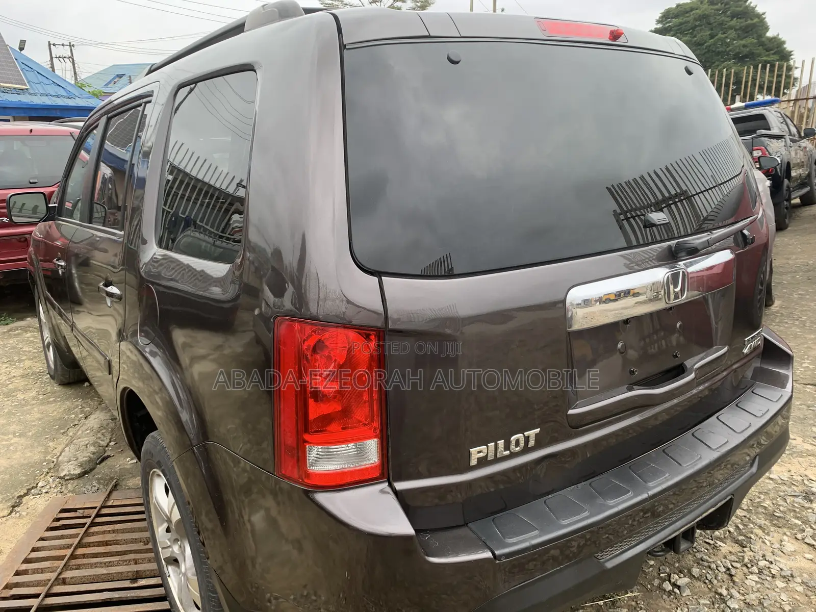 Honda Pilot Touring w/RES/Navi 4WD (3.5L 6cyl 5A) 2012 Gray