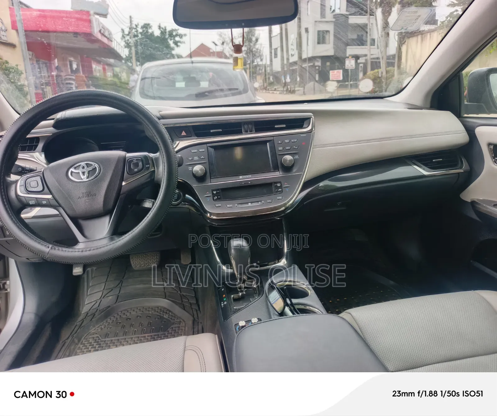 Toyota Avalon XLE 4dr Sedan (3.5L 6cyl 6A) 2014 Silver