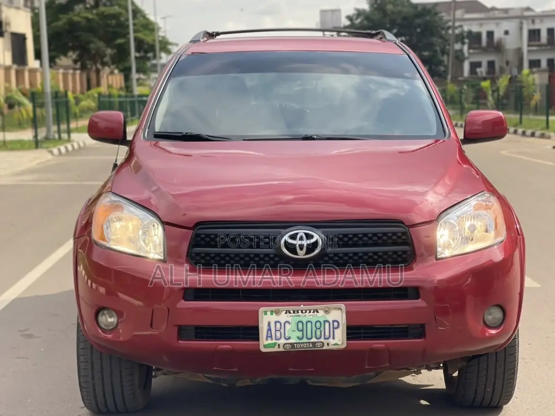 Toyota RAV4 2010 Red