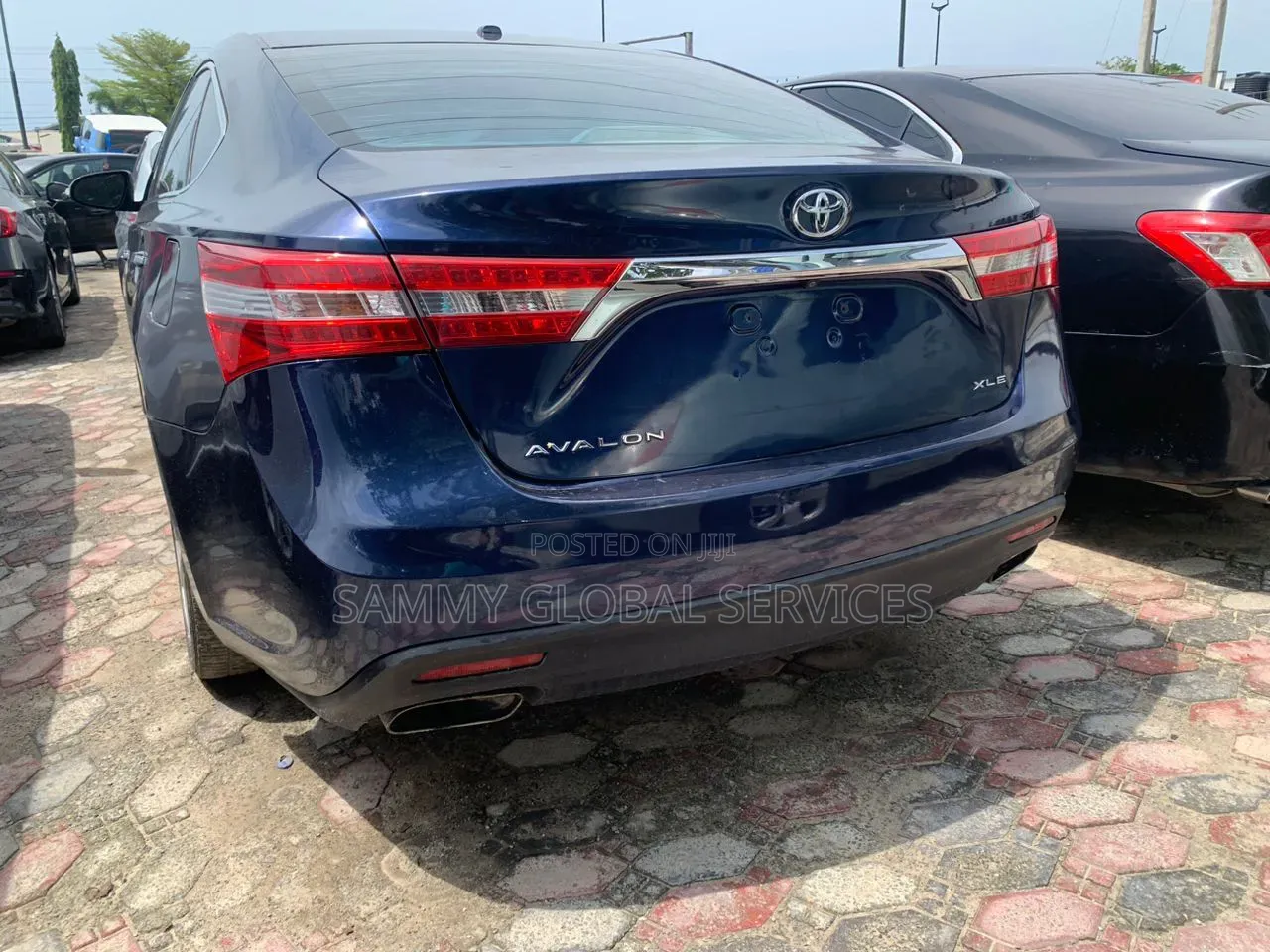 Toyota Avalon XLE Sedar FWD (3.5L 6cyl 6A) 2013 Blue