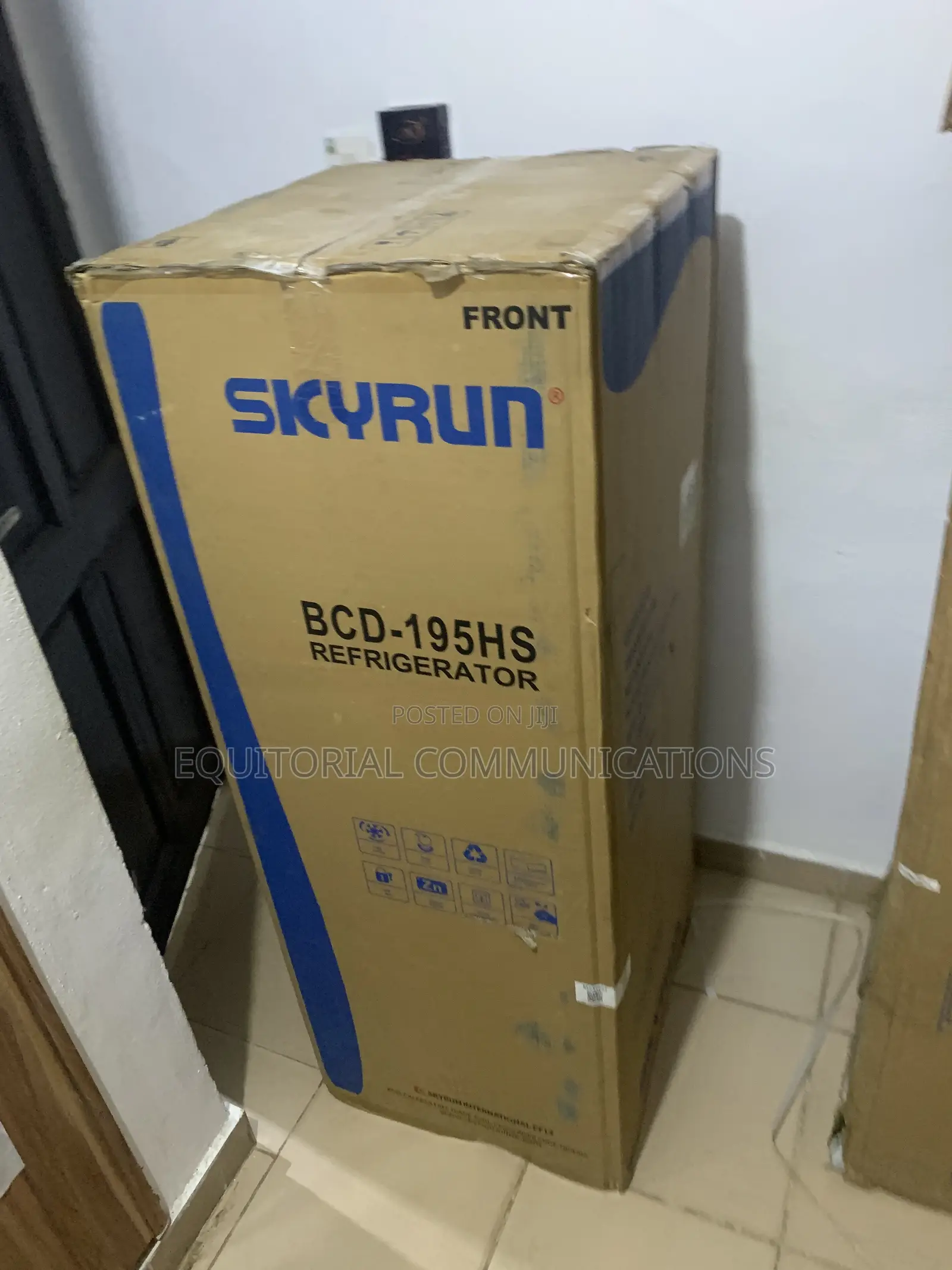 Skyrun 195L Compact Home Fridge