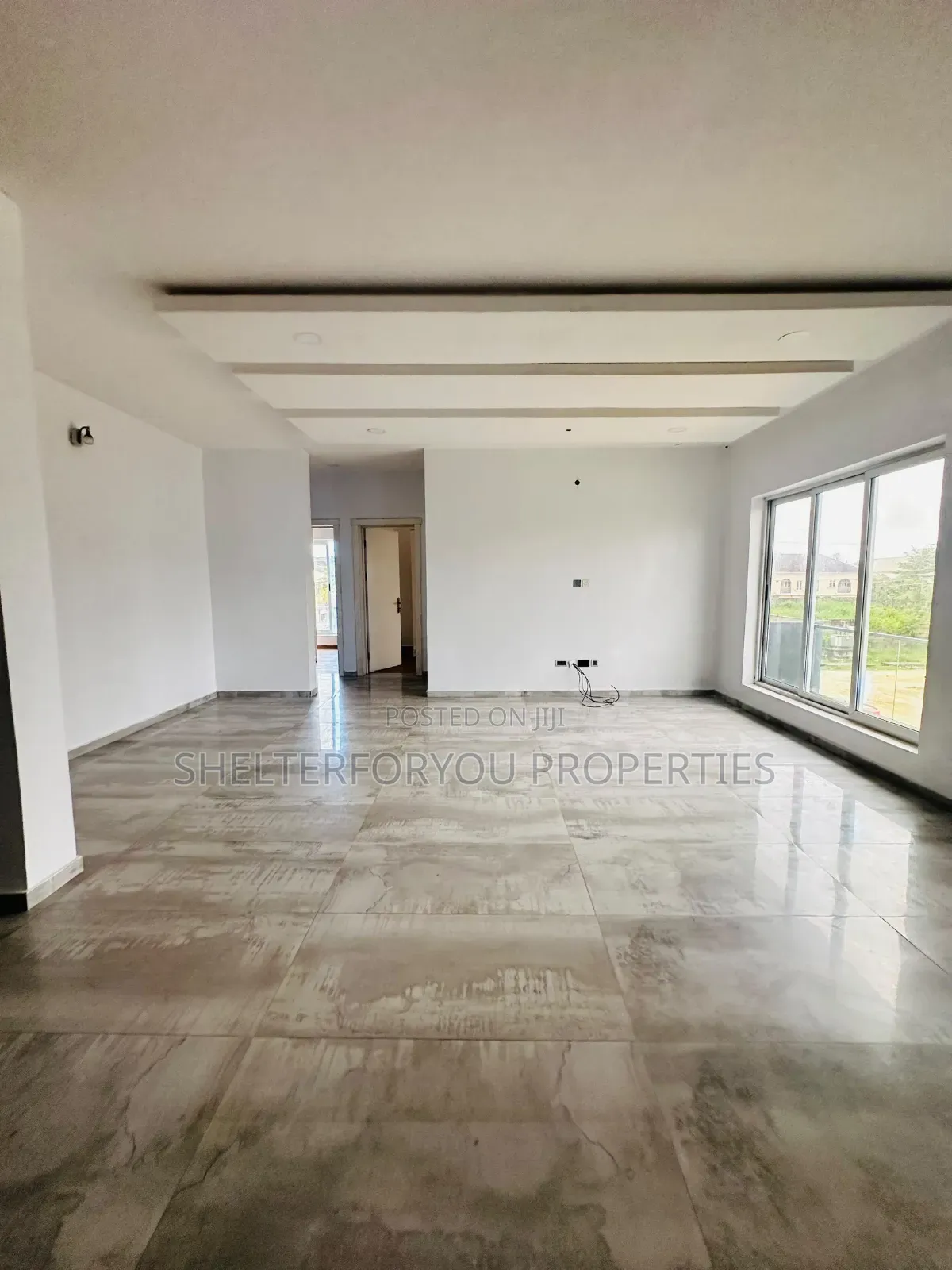 3bdrm Apartment in Lekki Expressway for rent