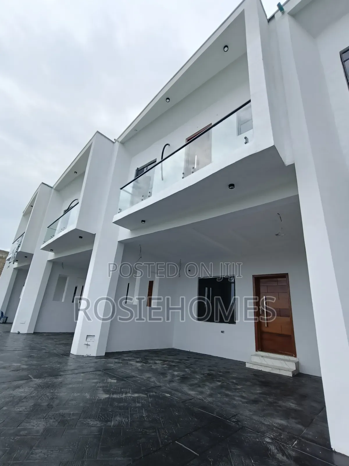 4bdrm Duplex in General Paints, Sangotedo for sale