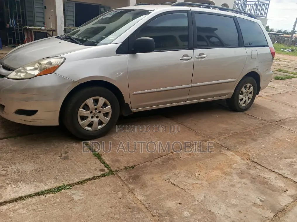Toyota Sienna 2006