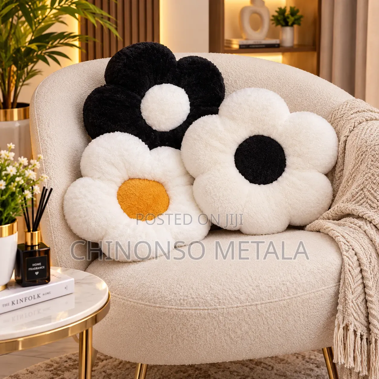 Daisy Cushion Pillows