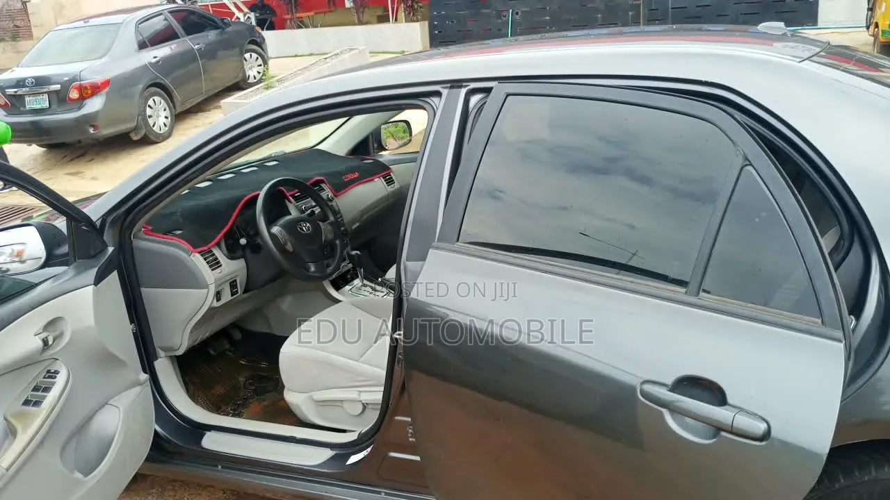 Toyota Corolla 2011