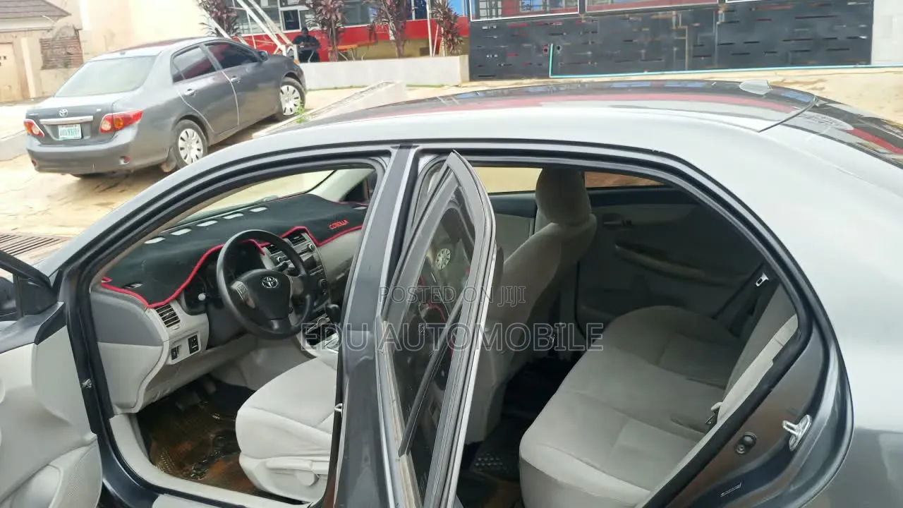Toyota Corolla 2011