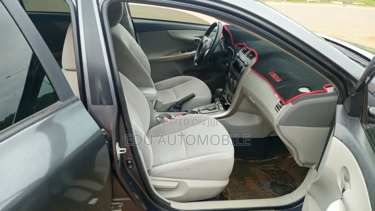 Toyota Corolla 2011