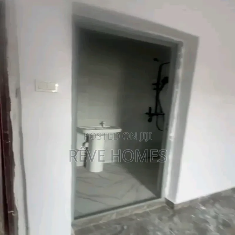 Studio Apartment in Shomolu / Shomolu for rent