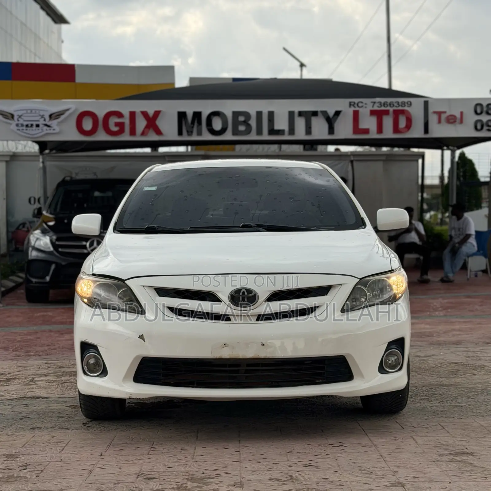 Toyota Corolla LE 4dr Sedan (1.8L 4cyl 4A) 2013 White
